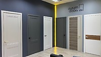 Двери в салоне